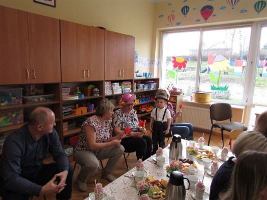 Grafika #58: 09.03.2020 Dzień Kobiet w naszym przedszkolu cz. II