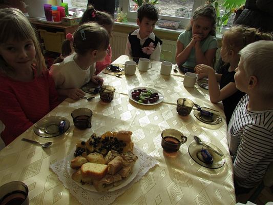 Grafika #69: 09.03.2020 Dzień Kobiet w naszym przedszkolu cz. II