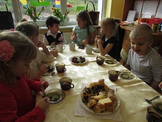 Grafika #80: 09.03.2020 Dzień Kobiet w naszym przedszkolu cz. II