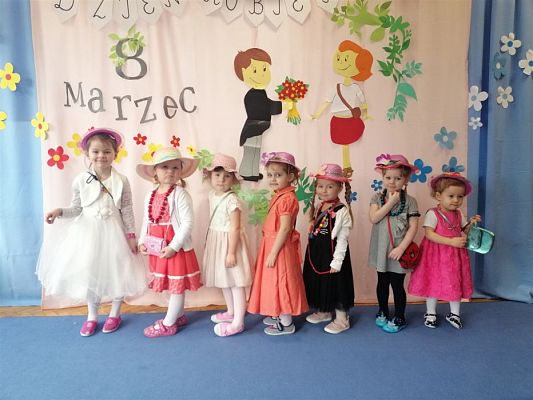 Grafika #2: 09.03.2020 Dzień Kobiet w naszym przedszkolu cz.I