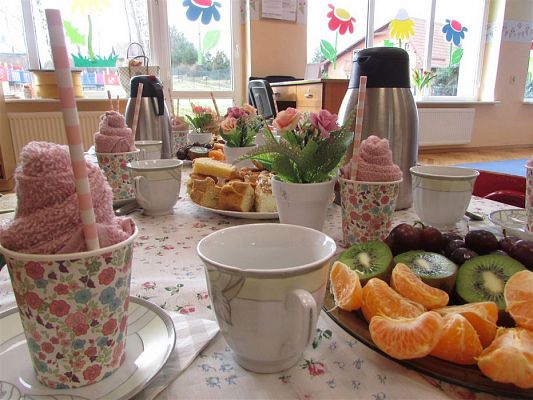 Grafika #23: 09.03.2020 Dzień Kobiet w naszym przedszkolu cz.I