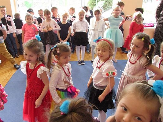 Grafika #63: 09.03.2020 Dzień Kobiet w naszym przedszkolu cz.I