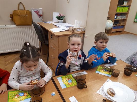 Grafika #6: 20.02.2020 Tłusty czwartek