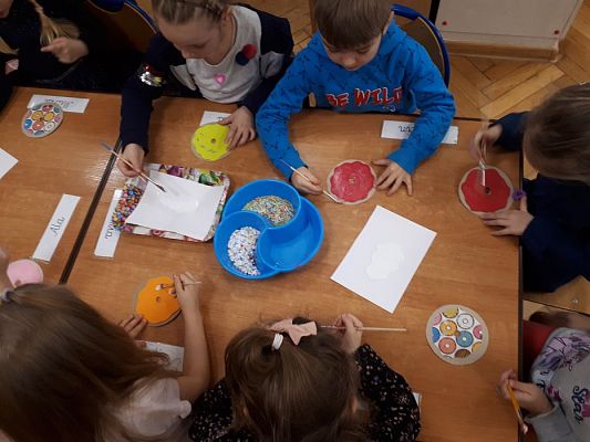 Grafika #13: 20.02.2020 Tłusty czwartek