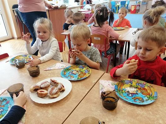 Grafika #71: 20.02.2020 Tłusty czwartek