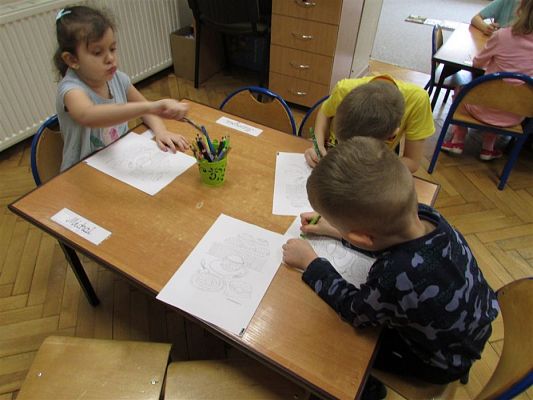 Grafika #31: 20.02.2020 Poznajemy książkę kucharską - gr III