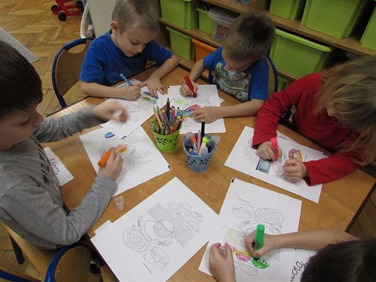 Grafika #39: 20.02.2020 Poznajemy książkę kucharską - gr III