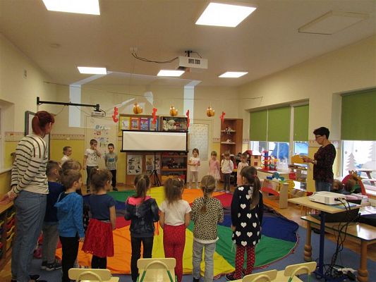 Grafika #32: 19.02.2020 Zajęcia przyrodnicze poprowadzone przez Panią ze Słowińskiego Parku Narodowego