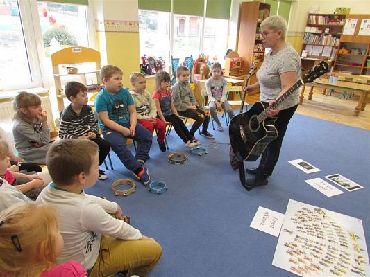 Grafika #11: 18.02.2020 Poznajemy instrumenty muzyczne - gr.III