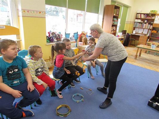 Grafika #16: 18.02.2020 Poznajemy instrumenty muzyczne - gr.III