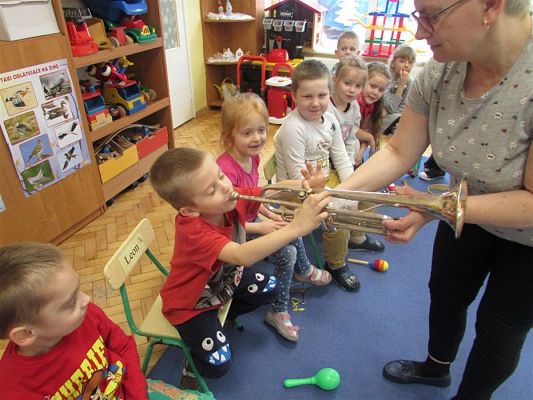 Grafika #20: 18.02.2020 Poznajemy instrumenty muzyczne - gr.III