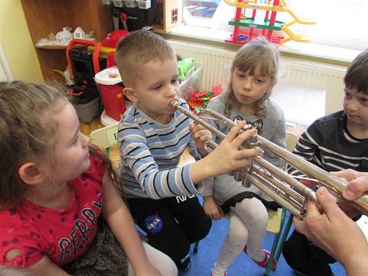 Grafika #22: 18.02.2020 Poznajemy instrumenty muzyczne - gr.III