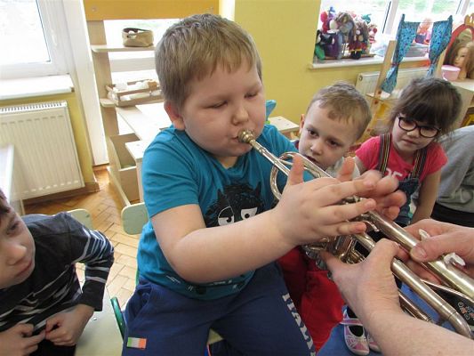 Grafika #24: 18.02.2020 Poznajemy instrumenty muzyczne - gr.III