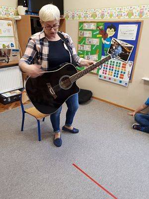 Grafika #15: 13.02.2020 Zajęcia w gr II Poznajemy instrumenty. Muzyka wokół nas!