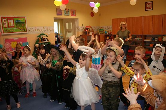 Grafika #12: 07.02.2020 Bal karnawałowy cz.I