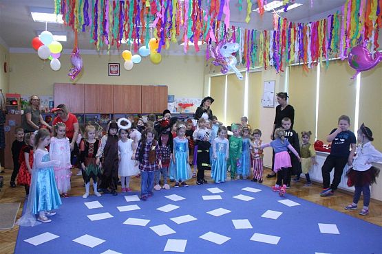 Grafika #77: 07.02.2020 Bal karnawałowy cz.I