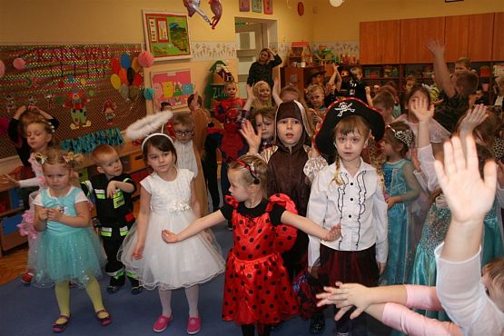 Grafika #90: 07.02.2020 Bal karnawałowy cz.I