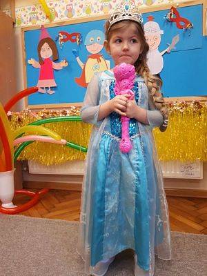 Grafika #3: 07.02.2020 Nasze stroje na bal