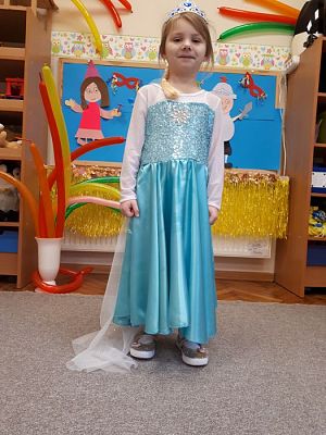 Grafika #9: 07.02.2020 Nasze stroje na bal