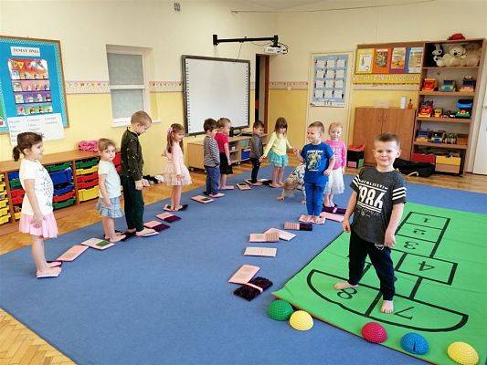 Grafika #3: Ferie zimowe na wesoło