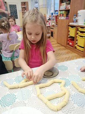 Grafika #10: Ferie zimowe na wesoło