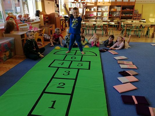 Grafika #17: Ferie zimowe na wesoło