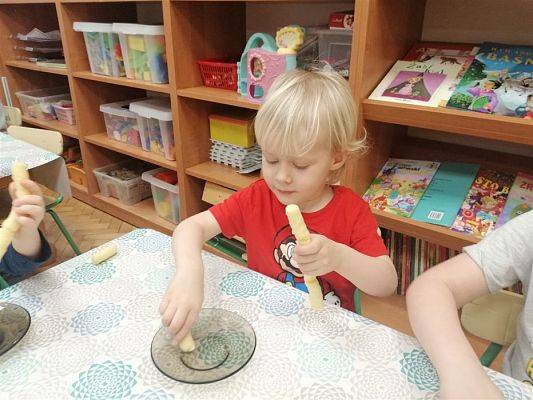 Grafika #20: Ferie zimowe na wesoło