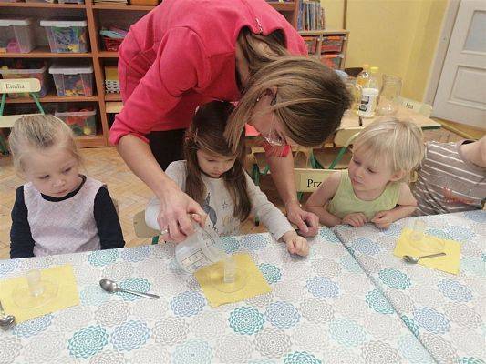 Grafika #23: Ferie zimowe na wesoło