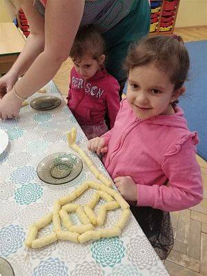 Grafika #37: Ferie zimowe na wesoło