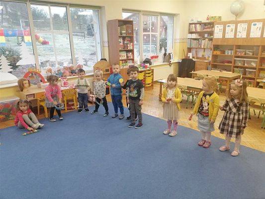 Grafika #45: Ferie zimowe na wesoło