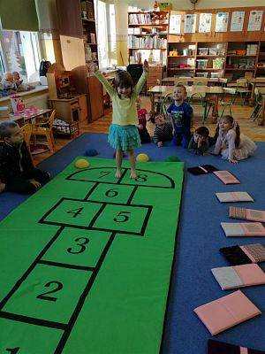 Grafika #49: Ferie zimowe na wesoło