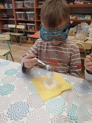 Grafika #52: Ferie zimowe na wesoło