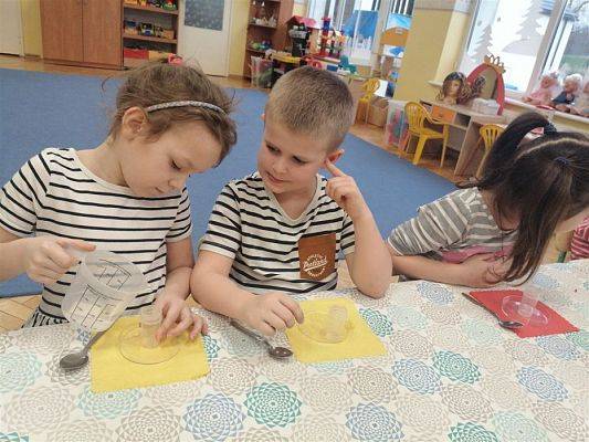 Grafika #56: Ferie zimowe na wesoło