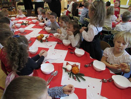 Grafika #49: 20.12.2019 Wigilia przedszkolna