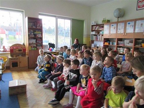 Grafika #5: 17.12 2019 Zajęcia edukacyjno-przyrodnicze Zając