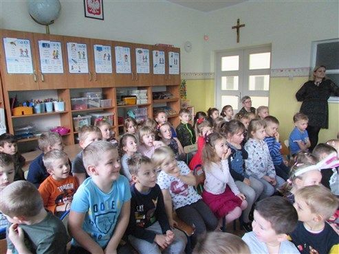 Grafika #10: 17.12 2019 Zajęcia edukacyjno-przyrodnicze Zając