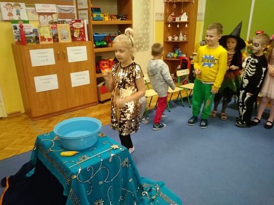 Grafika #12: 29.11.2019 Andrzejki gr III