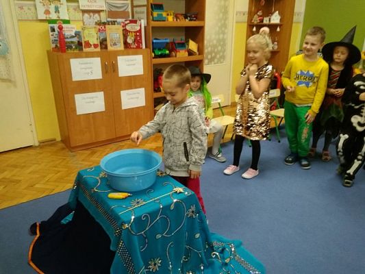 Grafika #24: 29.11.2019 Andrzejki gr III