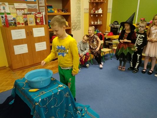 Grafika #28: 29.11.2019 Andrzejki gr III