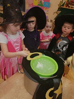 Grafika #16: 29.11.2019 Andrzejki gr I