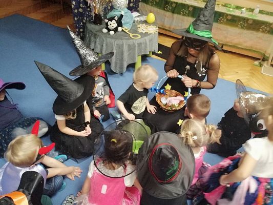 Grafika #19: 29.11.2019 Andrzejki gr I