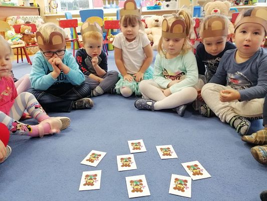 Grafika #1: 25.11.2019 Dzień Pluszowego Misia