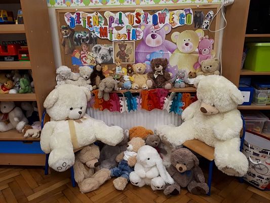 Grafika #11: 25.11.2019 Dzień Pluszowego Misia