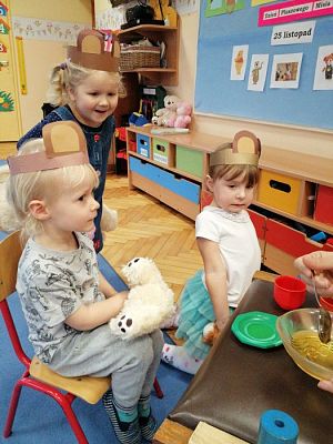 Grafika #16: 25.11.2019 Dzień Pluszowego Misia