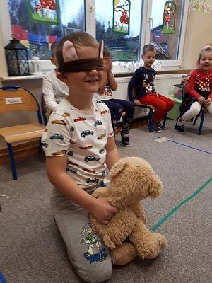 Grafika #17: 25.11.2019 Dzień Pluszowego Misia