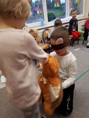 Grafika #20: 25.11.2019 Dzień Pluszowego Misia