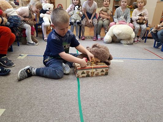 Grafika #31: 25.11.2019 Dzień Pluszowego Misia