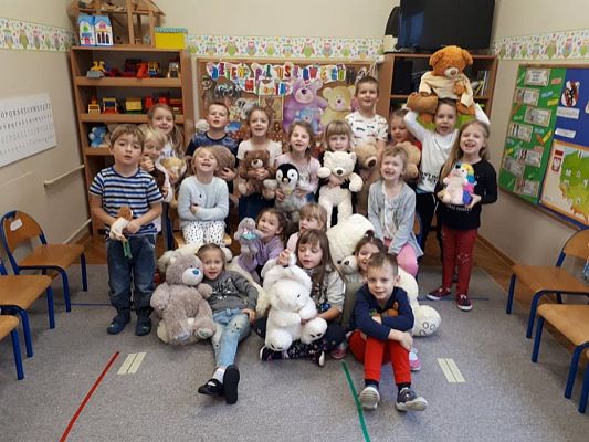 Grafika #32: 25.11.2019 Dzień Pluszowego Misia