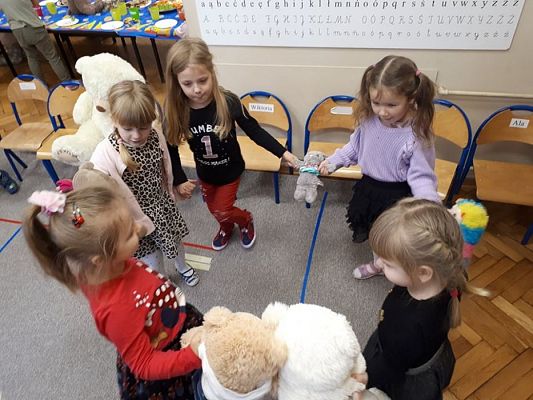 Grafika #48: 25.11.2019 Dzień Pluszowego Misia