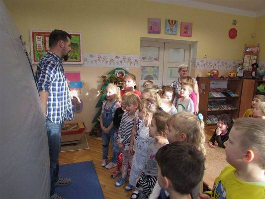 Grafika #10: 20.11.2019 Mobilne Planetarium